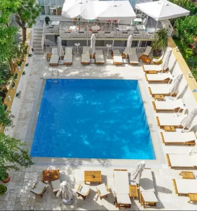 Büyükada Çankaya Otel Havuz ve Bahçe Fotoğrafları