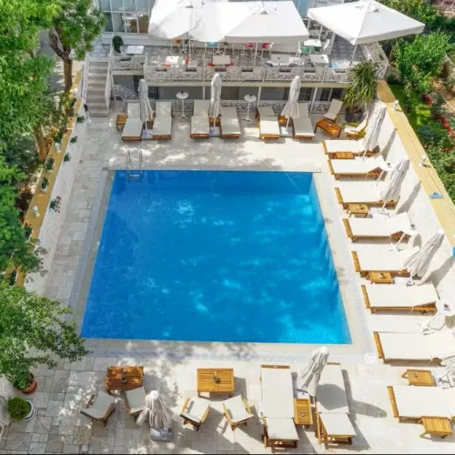 Büyükada Çankaya Otel Havuz ve Bahçe Fotoğrafları